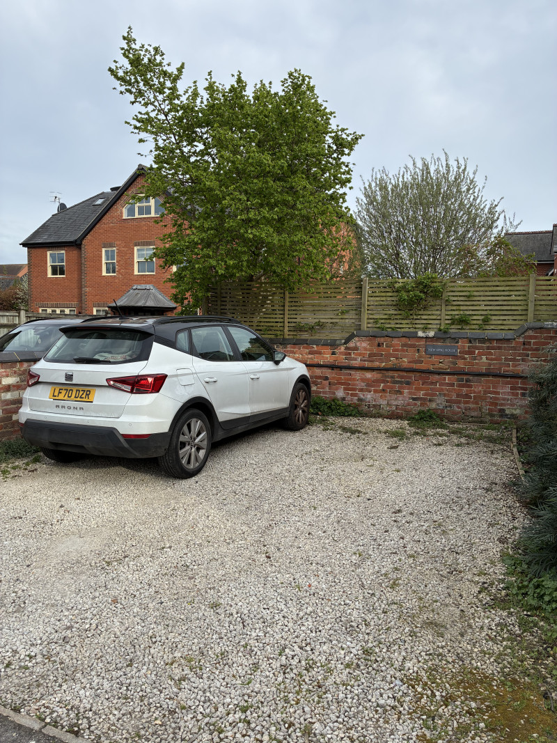 Parking on Reading Road, RG9