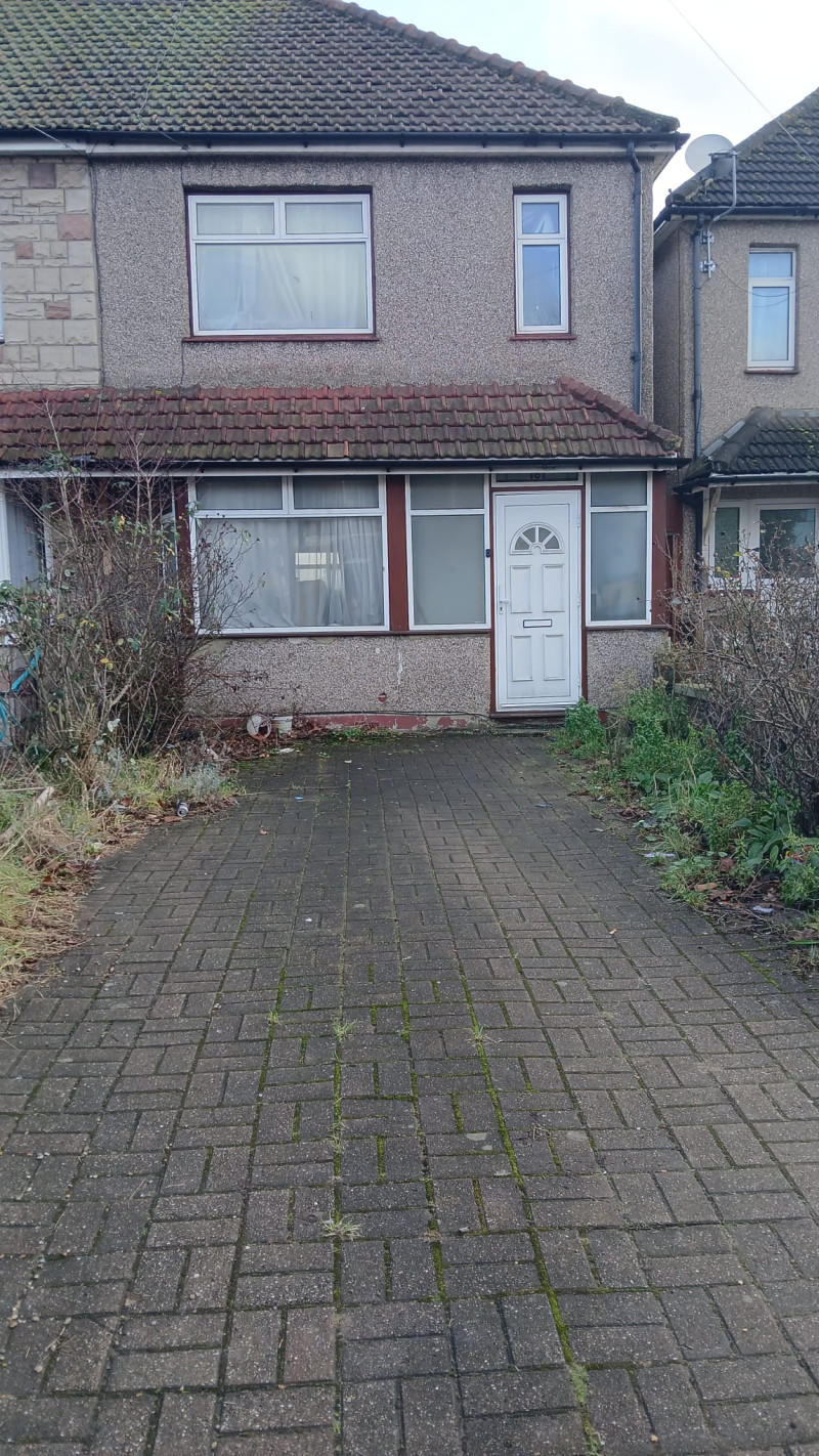 Parking on Oldchurch Road, RM7