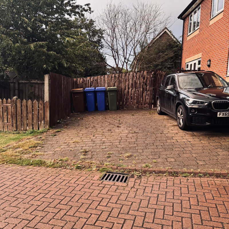 Parking on Station Road, HU15