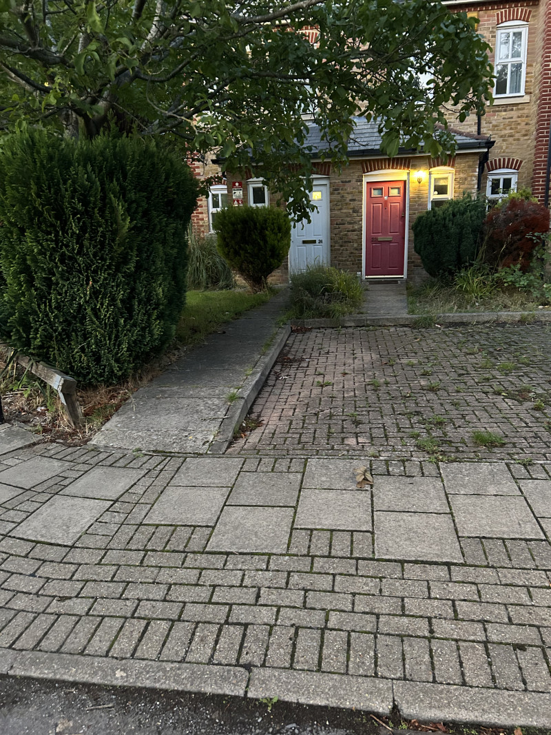 Parking on Heather Close, SE13