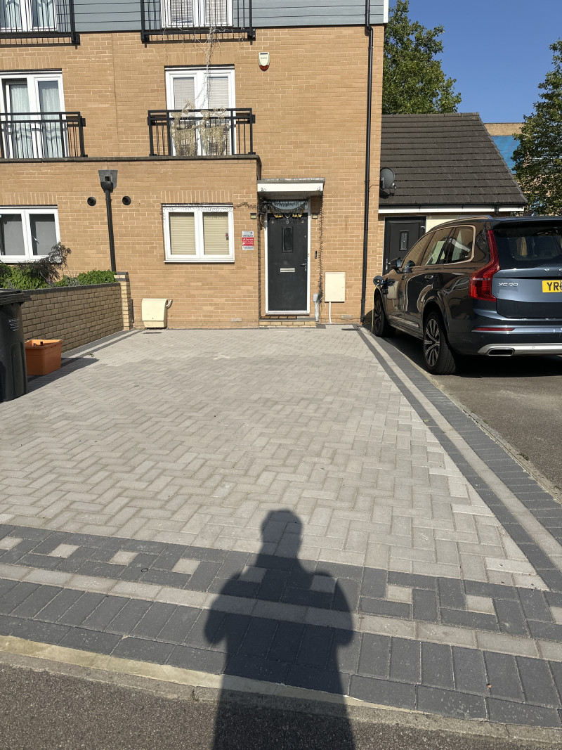 Parking on Blake Avenue, SS14