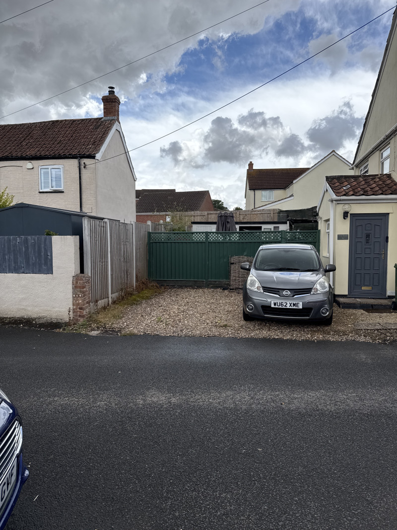 Parking on Queen Street, TA6