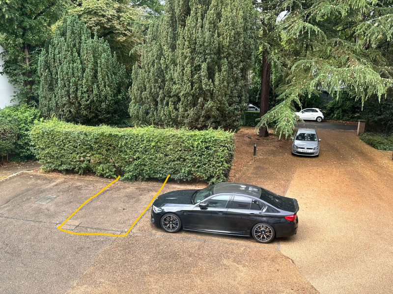 Parking on Cambridge Park, TW1