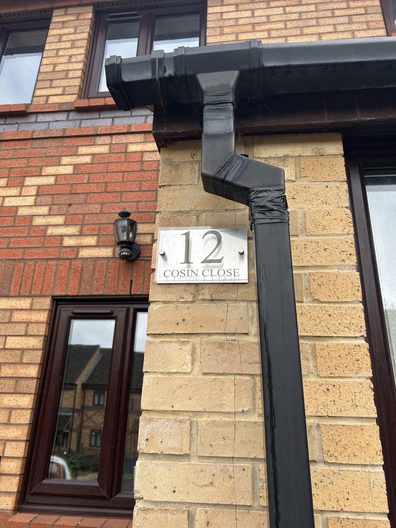 Parking on Cosin Close, OX4