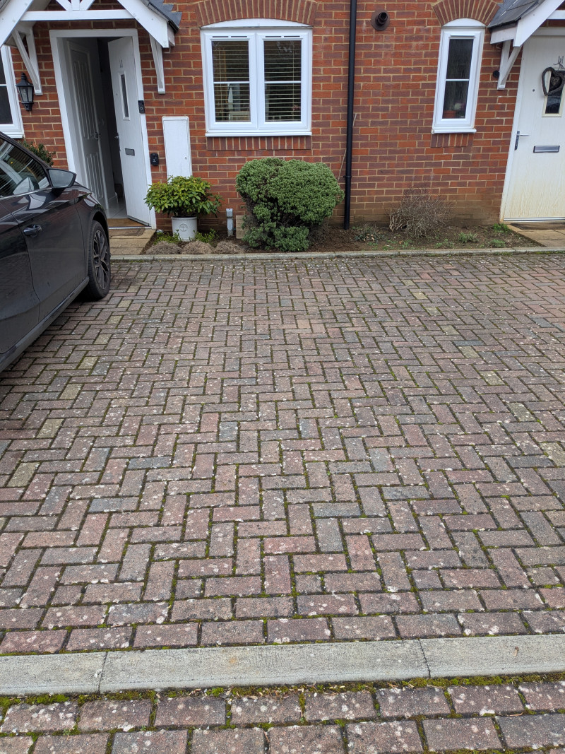 Parking on Grayling Close, GU7