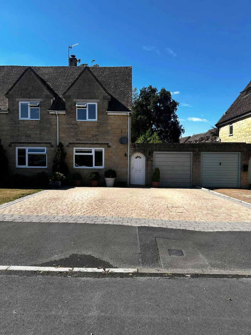 Parking on Roman Way, GL54