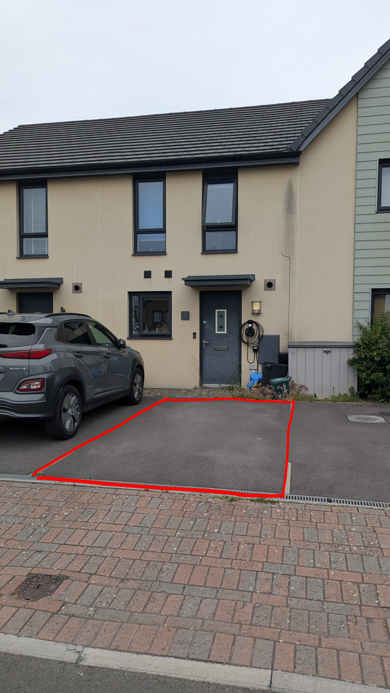 Parking on Rhodfa Cambo, CF62