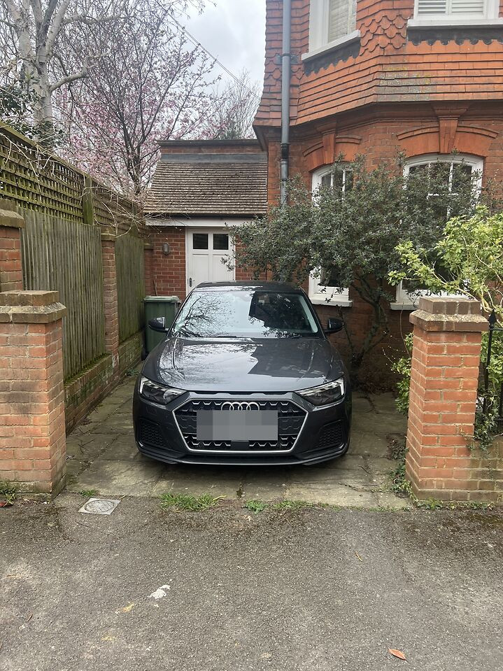 Parking on Geneva Road, KT1