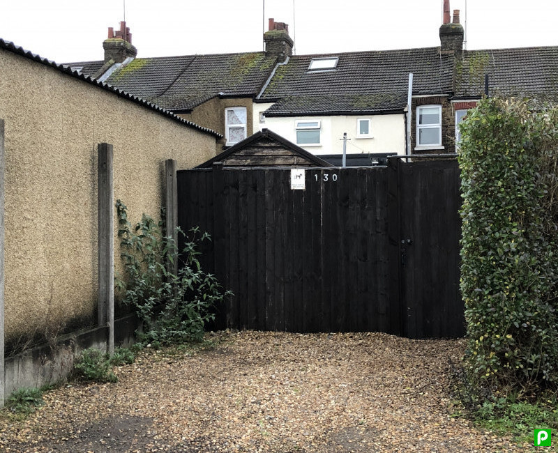 Parking on Liverpool Road, WD18
