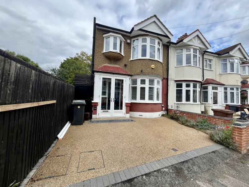 Parking on Cavendish Drive, E11