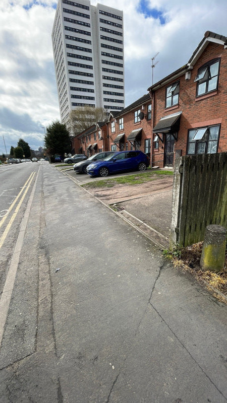 Parking on Upper Sutton Street, B6