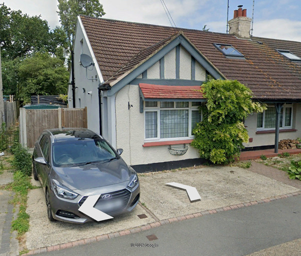 Parking on Ronald Hill Grove, SS9