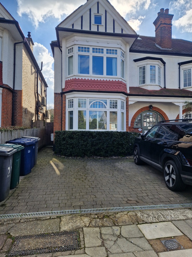 Parking on Sylvan Avenue, NW7
