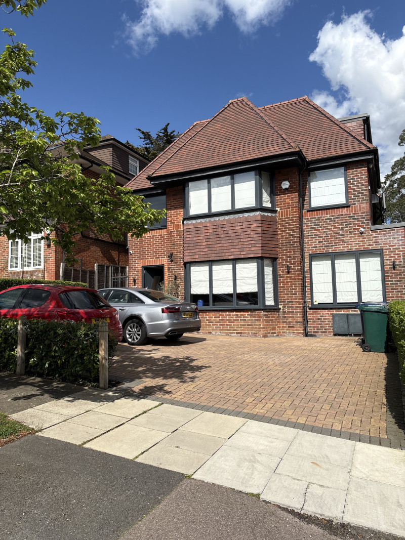 Parking on Lawrence Gardens, NW7