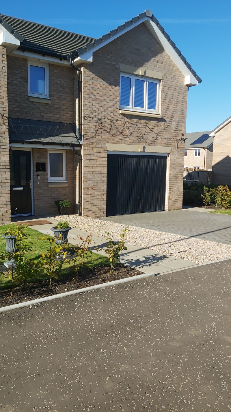 Parking on Berry Way, EH12