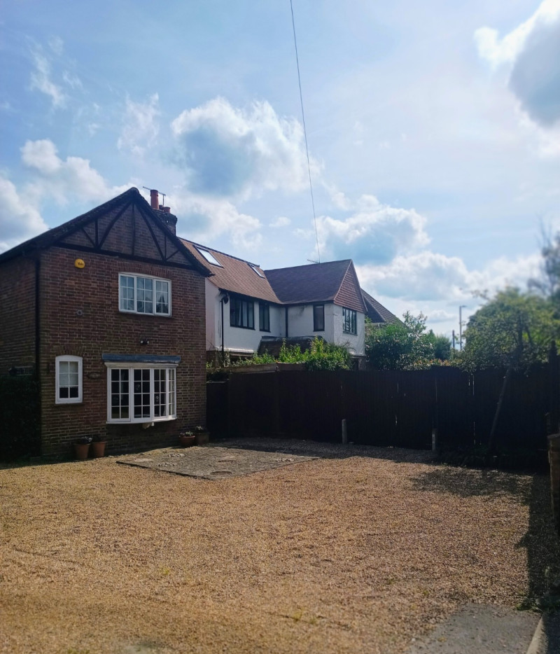 Parking on Guildford Road, GU22