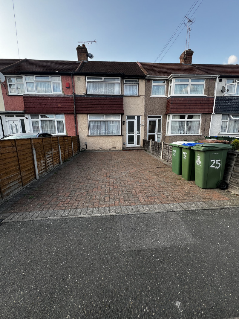 Parking on Fendyke Road, DA17
