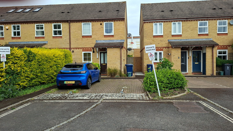 Parking on Harold Hicks Place, OX4