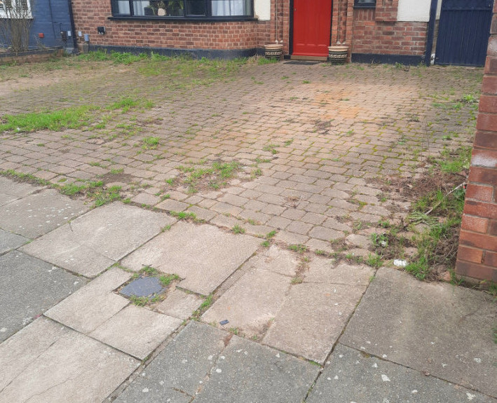 Parking on Chalkwell Park Avenue, EN1