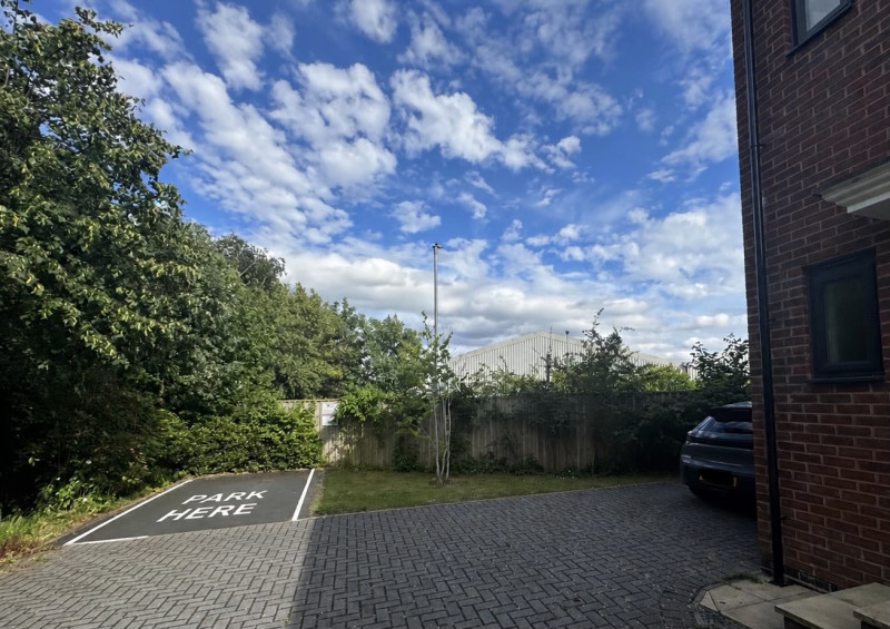 Parking on Marathon Point, B42