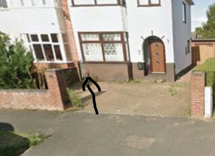 Parking on Hollybush Road, LU2