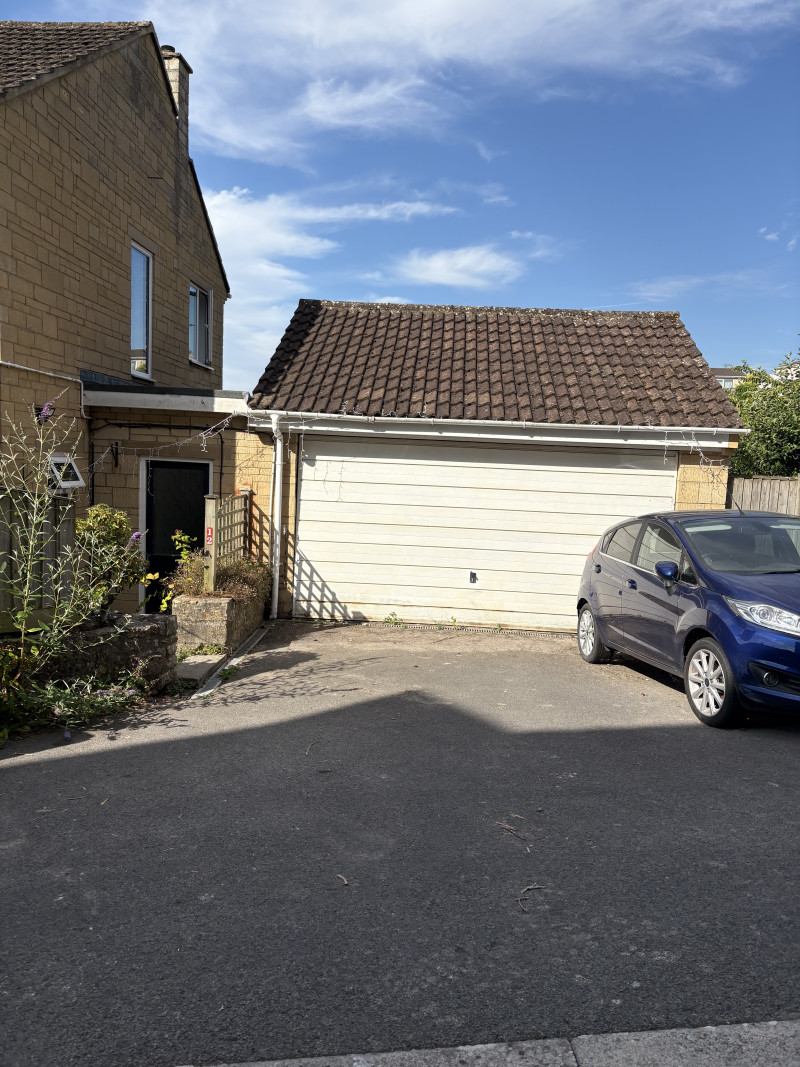Parking on Wine Street, BA15