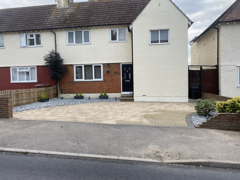 Parking on Toronto Road, ME7