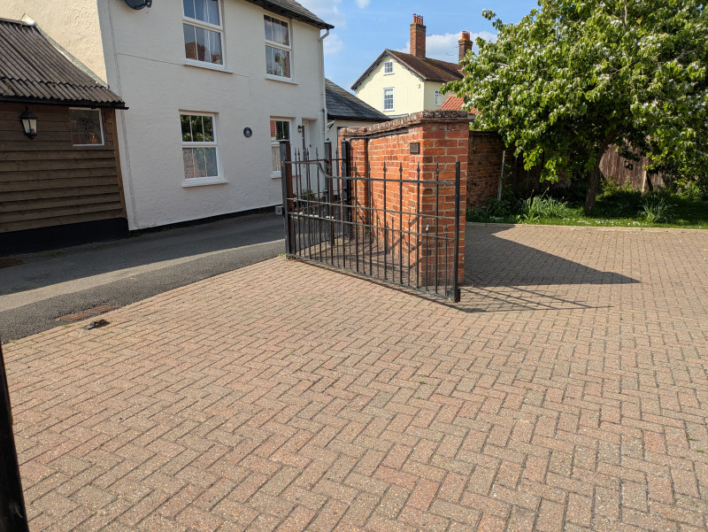 Parking on Vicarage Lane, CM6