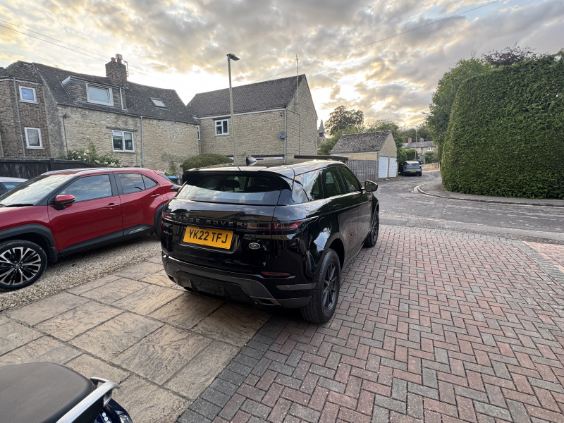 Parking on Farm End, OX20