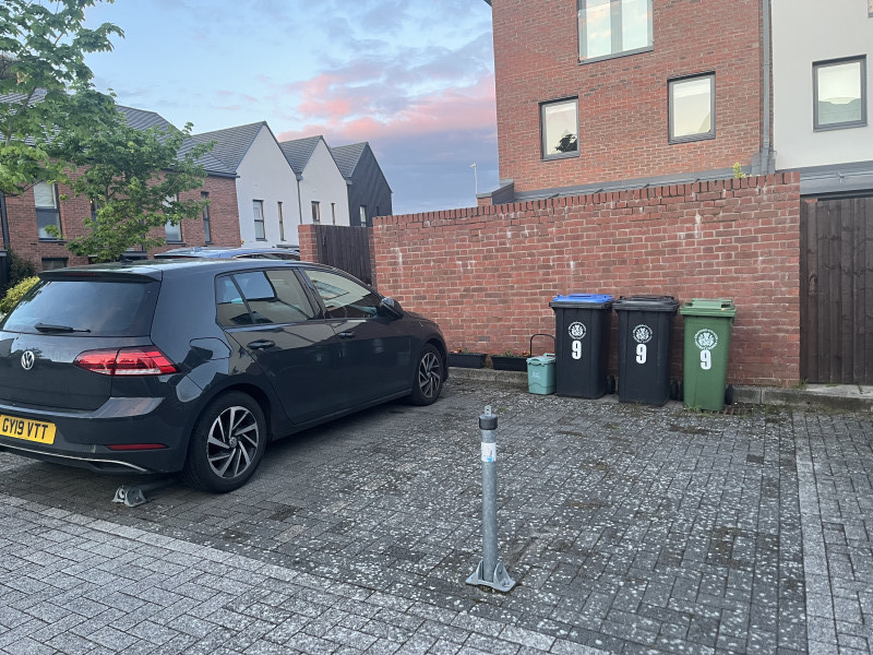 Parking on Gresley Close, CV37
