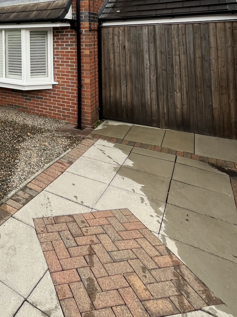 Parking on Newtown Street, M25