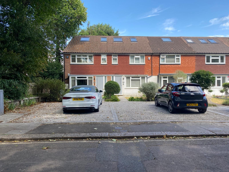 Parking on Cambridge Park, TW1