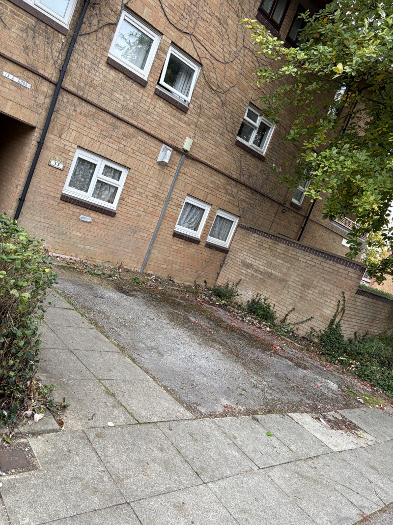 Parking on Milburn Avenue, MK6