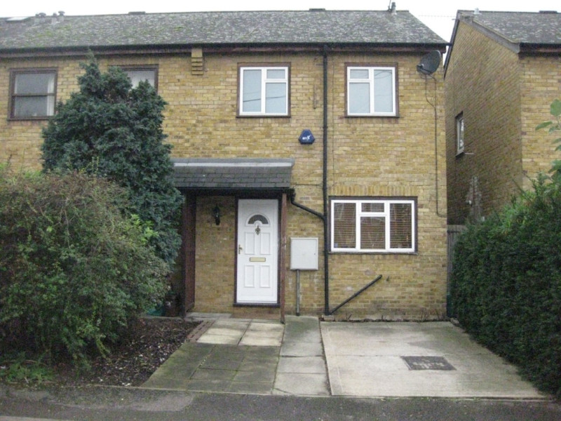 Parking on Woodseer Street, E1