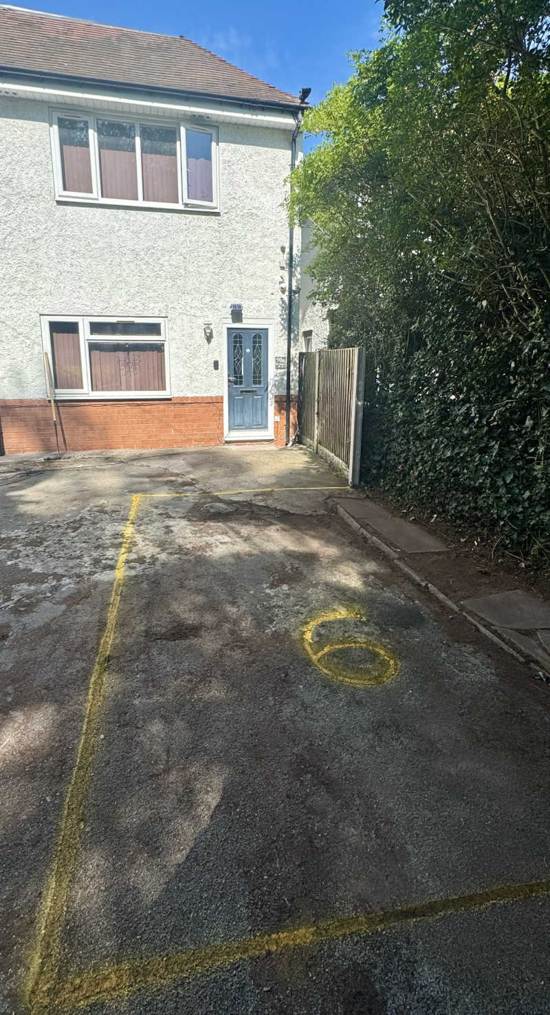 Parking on Sir Harrys Road, B5