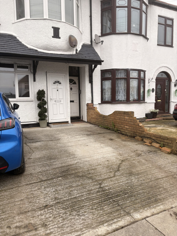 Parking on Royston Avenue, SS2