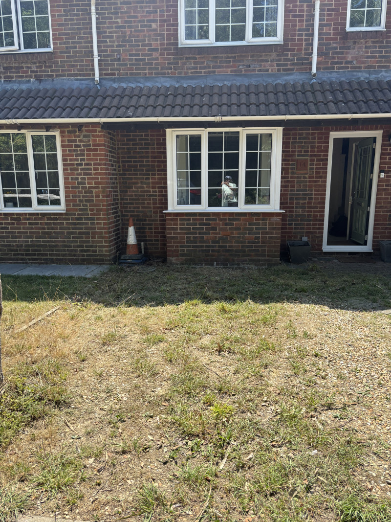 Parking on Chestnut Road, RH14