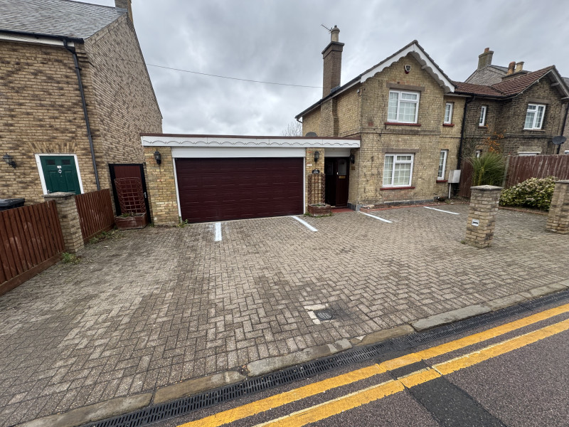 Parking on Station Road, PE19
