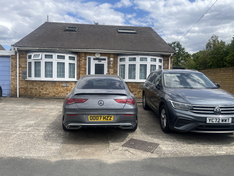 Parking on Oaks Road, TW19