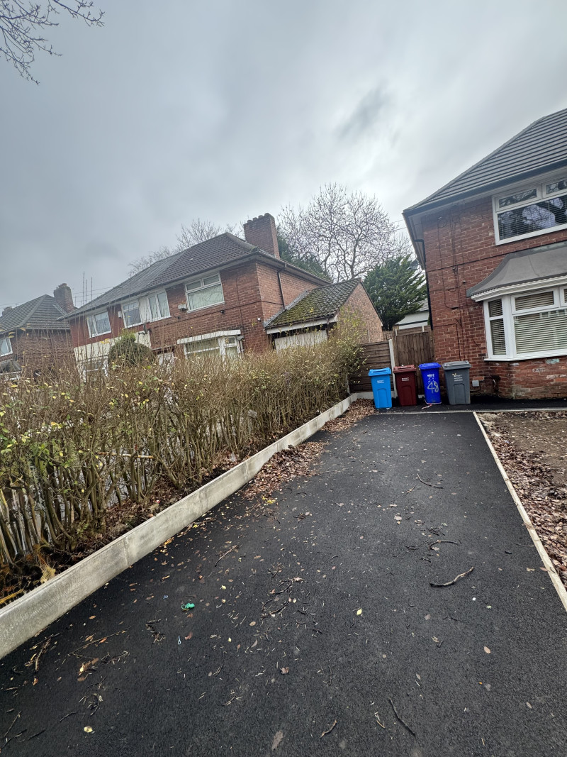 Parking on Newhey Road, M22