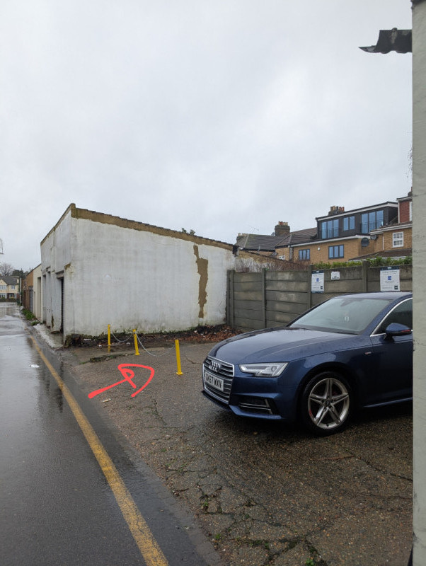 Parking on Forest Drive West, E11