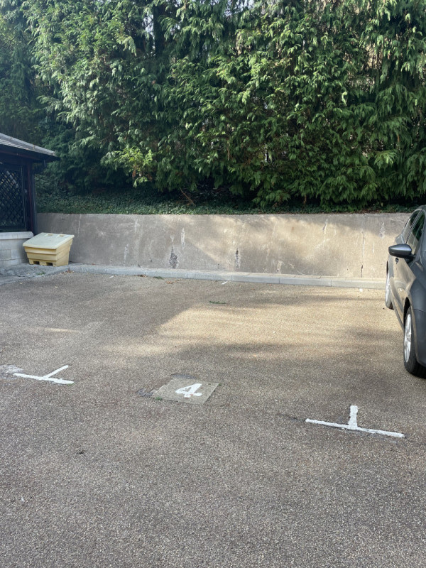 Parking on Horstmann Close, BA1