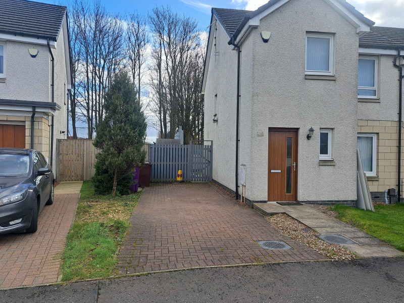 Parking on Springbank Crescent, G31