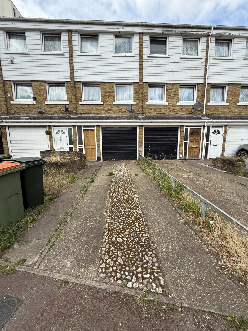 Parking on William Morley Close, E6