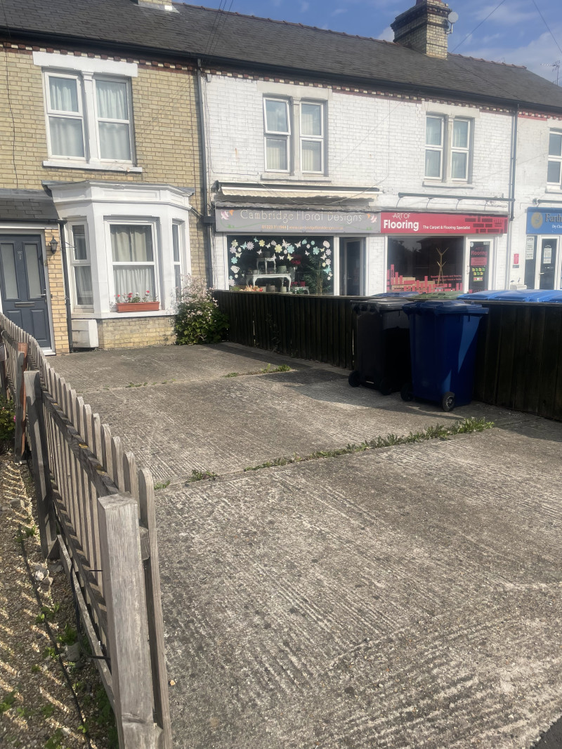 Parking on Milton Road, CB4