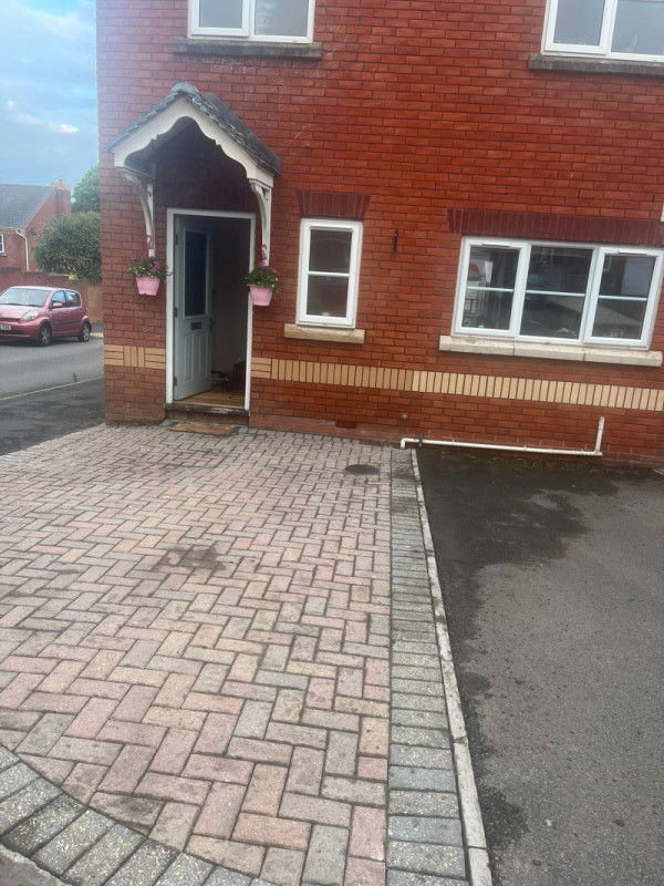 Parking on Lewis Crescent, EX2