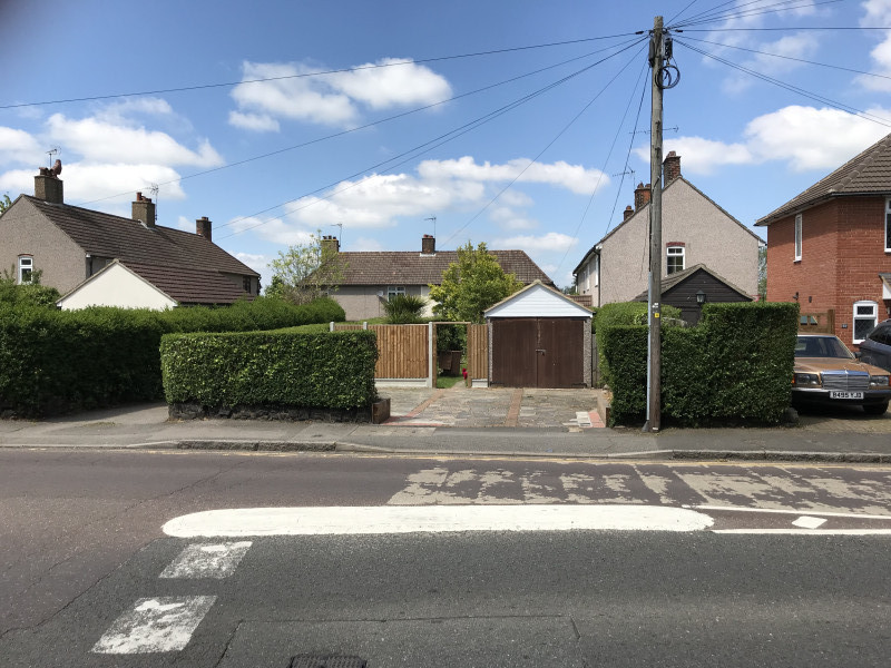 Parking on Western Road, CM14