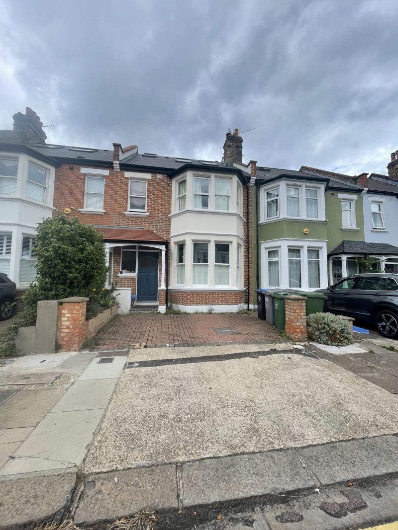 Parking on Holland Road, NW10