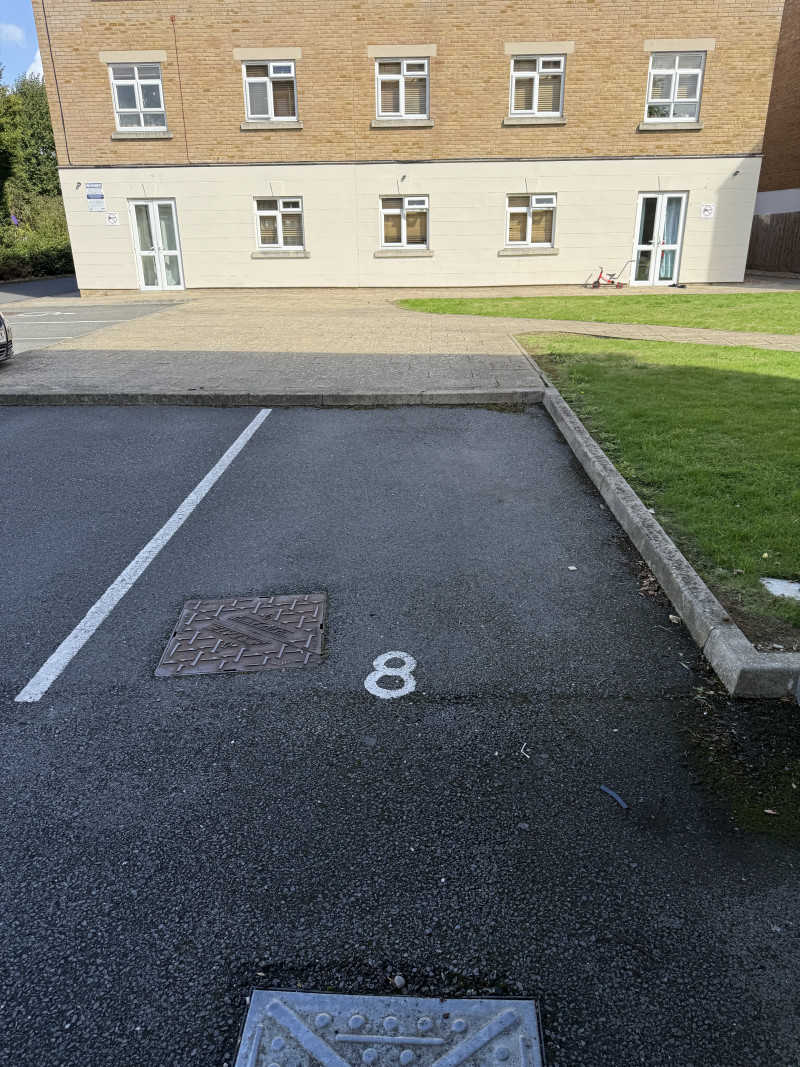 Parking on Kingston Road, TW18