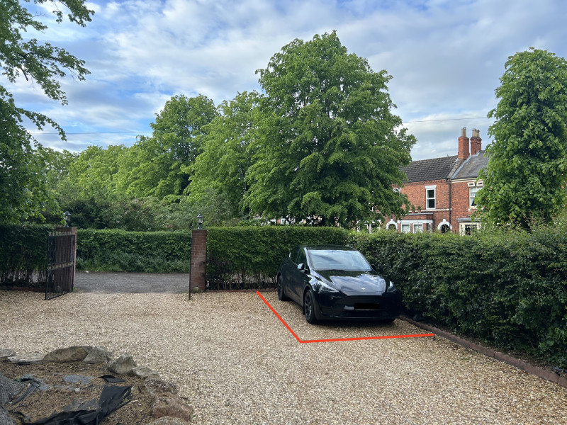 Parking on The Crescent, DN22